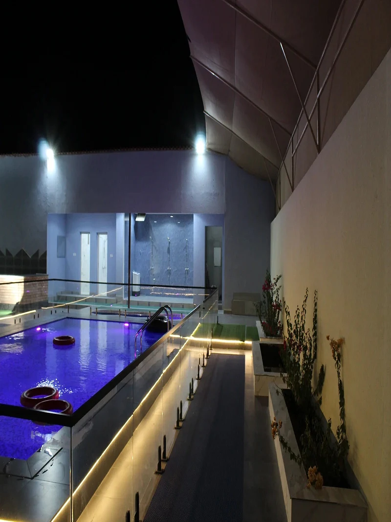 Panoramic Views With Huge Garden