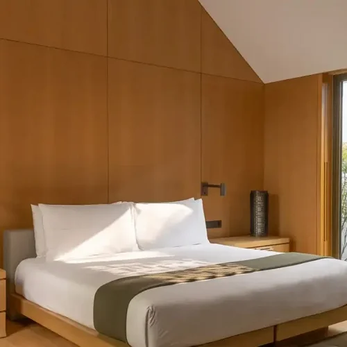 Peaceful Garden With Pool Retreat