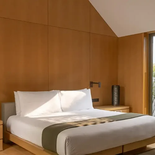 Peaceful Garden With Pool Retreat