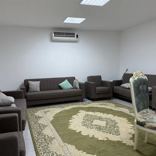 Spacious 3-Bedroom With Wide Pool