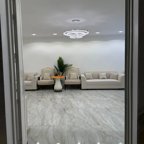 Spacious 3-Bedroom With Wide Pool