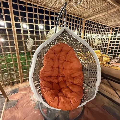 Spacious 3-Bedroom With Wide Pool