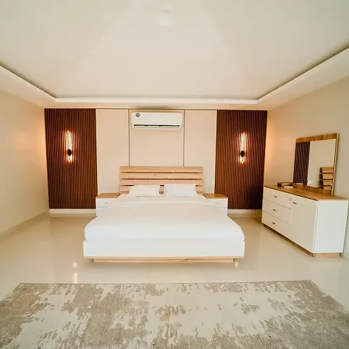 Peaceful Garden With Pool Retreat