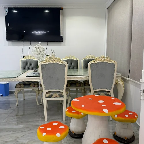 Spacious 3-Bedroom With Wide Pool