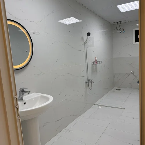 Spacious 3-Bedroom With Wide Pool